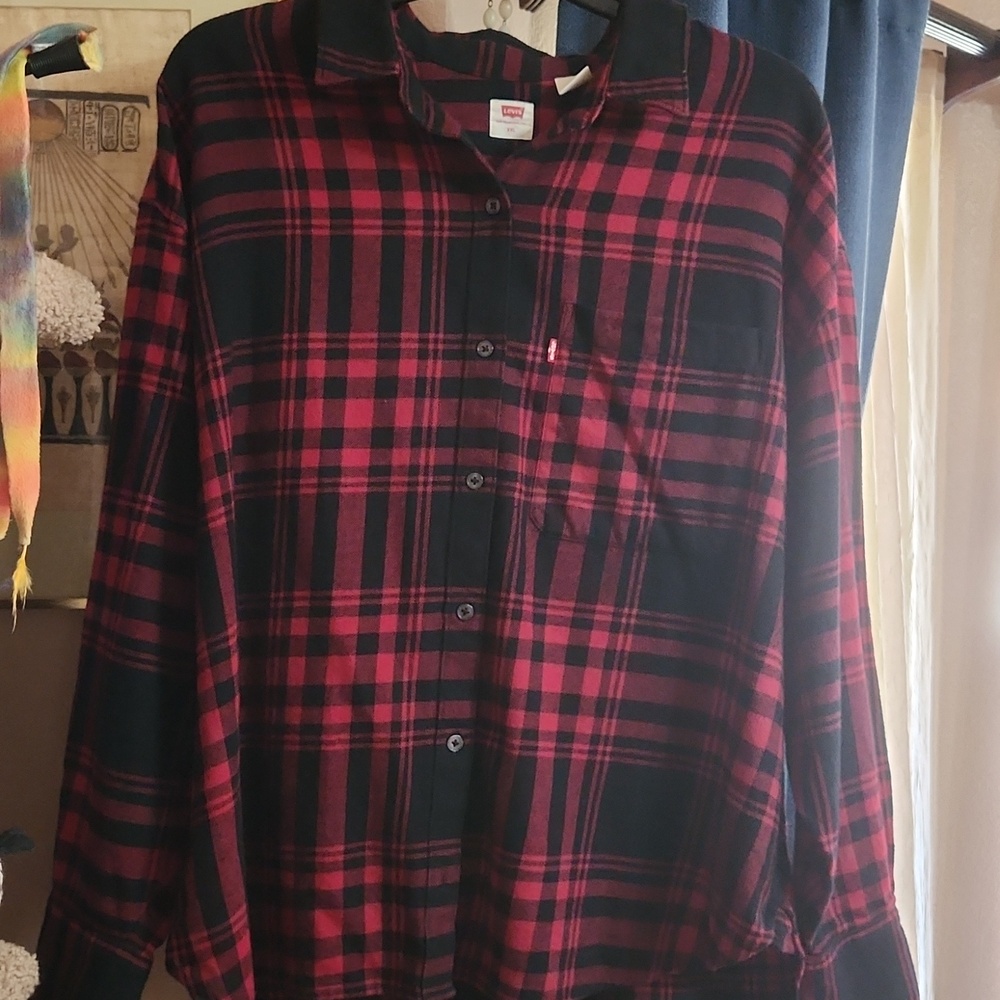 Levi's Women's Black and Red Plaid Button-Down Shirt
